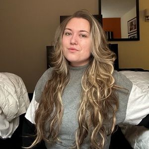 Meet your Posher, Alexis